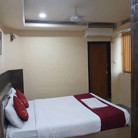 Blossoms Room Hotel Rr Hyderabad Exterior photo