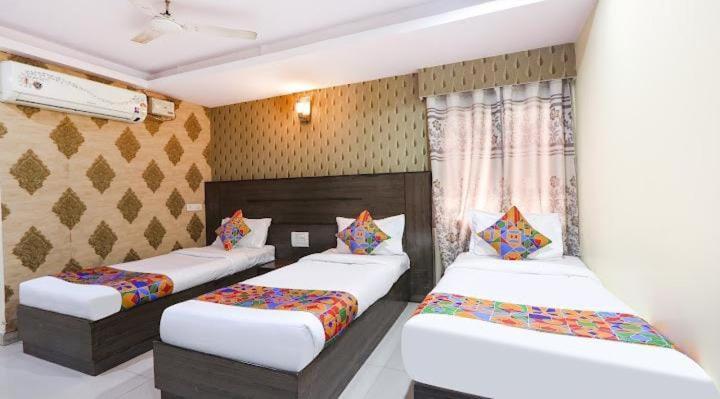 Blossoms Room Hotel Rr Hyderabad Exterior photo