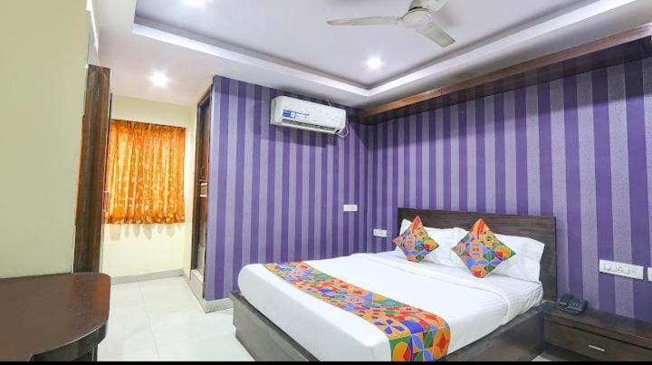 Blossoms Room Hotel Rr Hyderabad Exterior photo